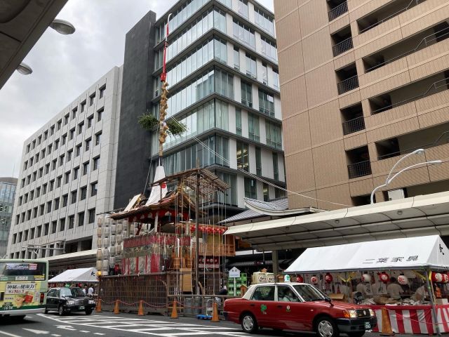 京の夏ー祇園祭が近づいてきました。 Gion festival has come! #京都 #祇園祭 #鉾 #長刀鉾 #函谷鉾 #月鉾 #夏 #祭 #gionfestival #summer #kyoto #festival #yamahoko #japan